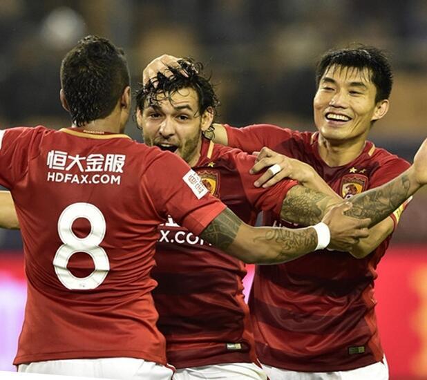 前瞻英超前瞻：富勒姆 VS 狼队时间：2023-11-28 04:00富勒姆上赛季在英超第十名的成绩曾经令人刮目相看，但现在人们发现球队难以复制上赛季的成功，他们在过去七轮只取得一场胜利，目前以12分排名第15位，保级形势不容懈怠。